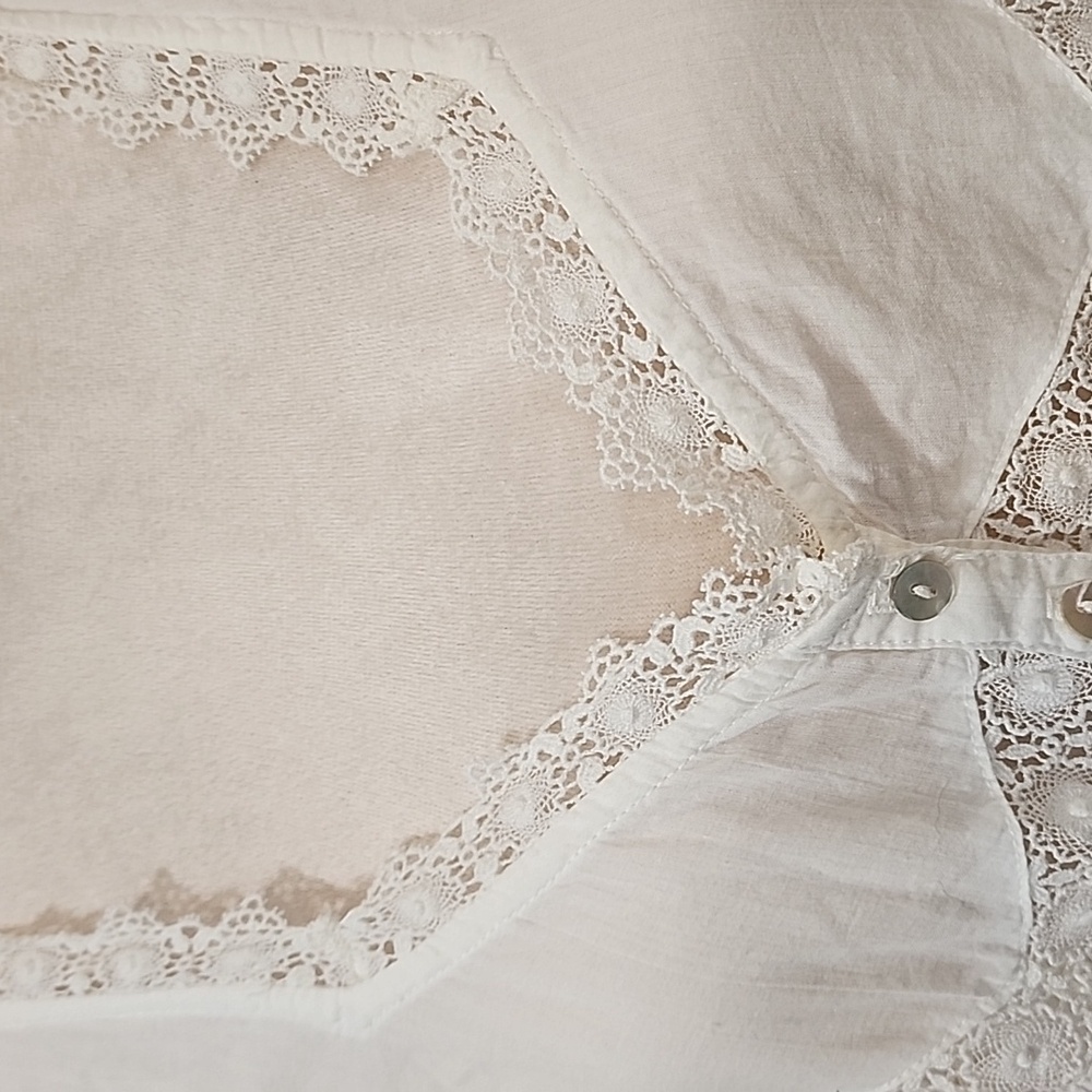 Queen Anne's Lace By Eileen West Elegant White Lace-Trimmed Nightgown - Picture 6 of 15